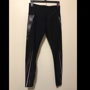 Black leggings with dot details